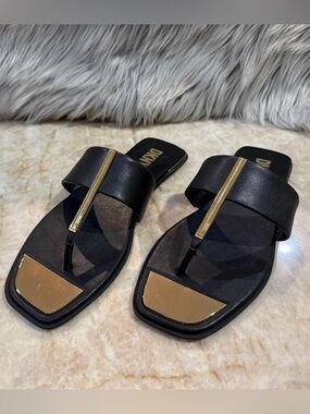 DKNY Deja Women’s Sandals. New